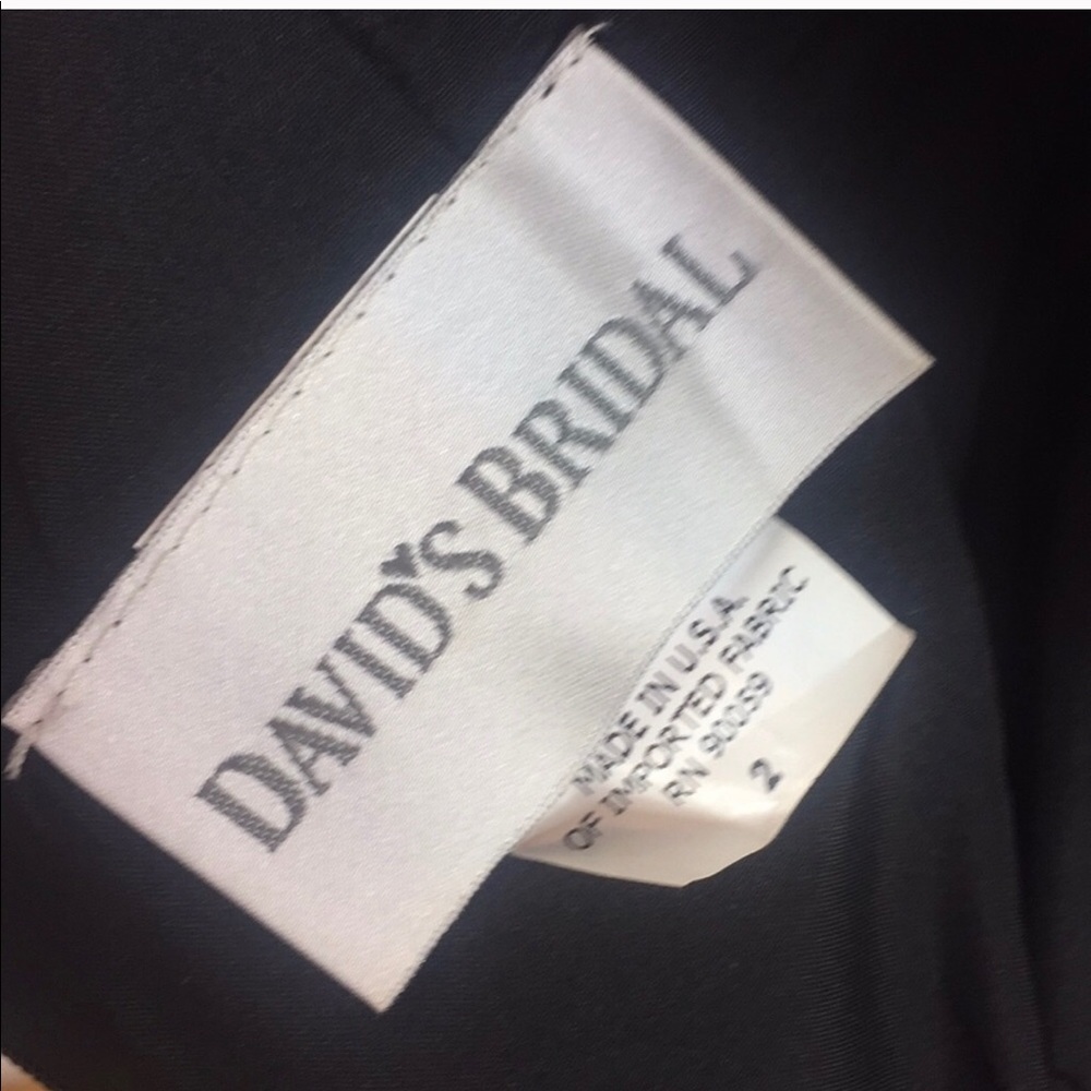DAVIDS BRIDAL FORMAL WEDDING/PROM SIZE 2 - Picture 8 of 8